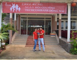 gia-dinh-techcombanks2.jpg